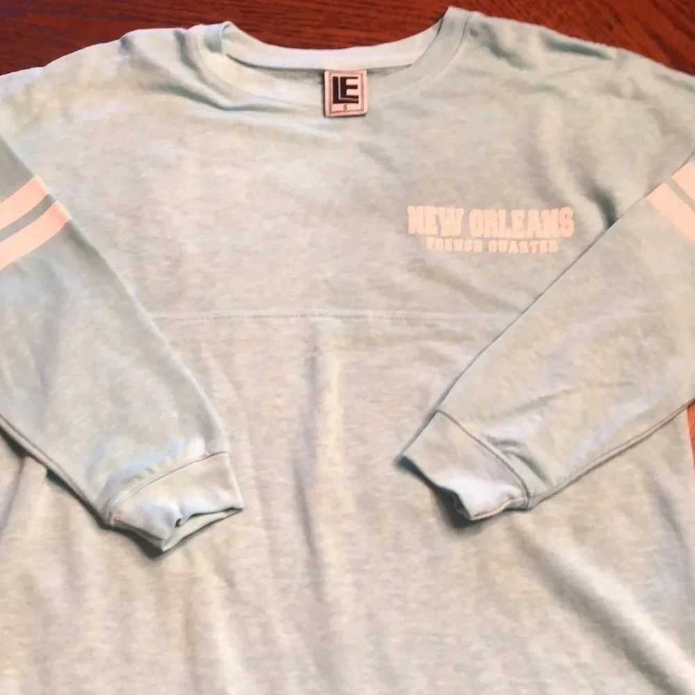 New Orleans French Quarter Lightweight Sweatshirt - Picture 4 of 7